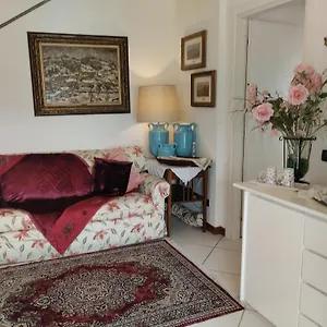  Couette-café Tosca House 2 Italie