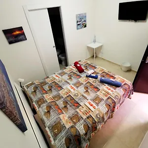 לינה וארוחת בוקר Bed&fly Near Airport Fontanarossa Bagno Privato In